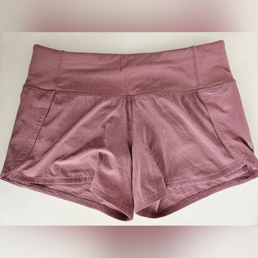 EUC Lululemon Run Times Shorts, 4", Size 4, In Figue